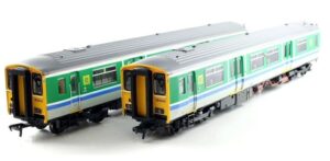 Bachmann 32-937P Class 150 - 150202 Centro Trains Livery DCC Ready OO Gauge PREOWNED EXCELLENT CONDITION / AS NEW
