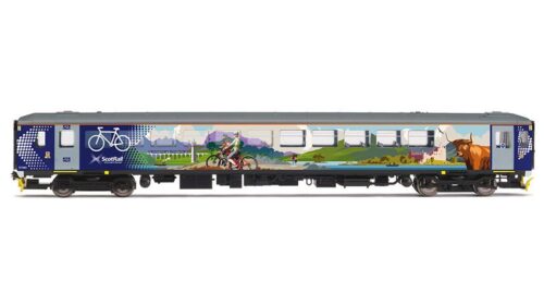 Hornby R30071 ScotRail  Class 153  153380  OO Gauge