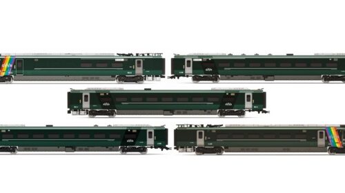 Hornby R3872 GWR  Class 800  Trainbow Train Pack  OO Gauge