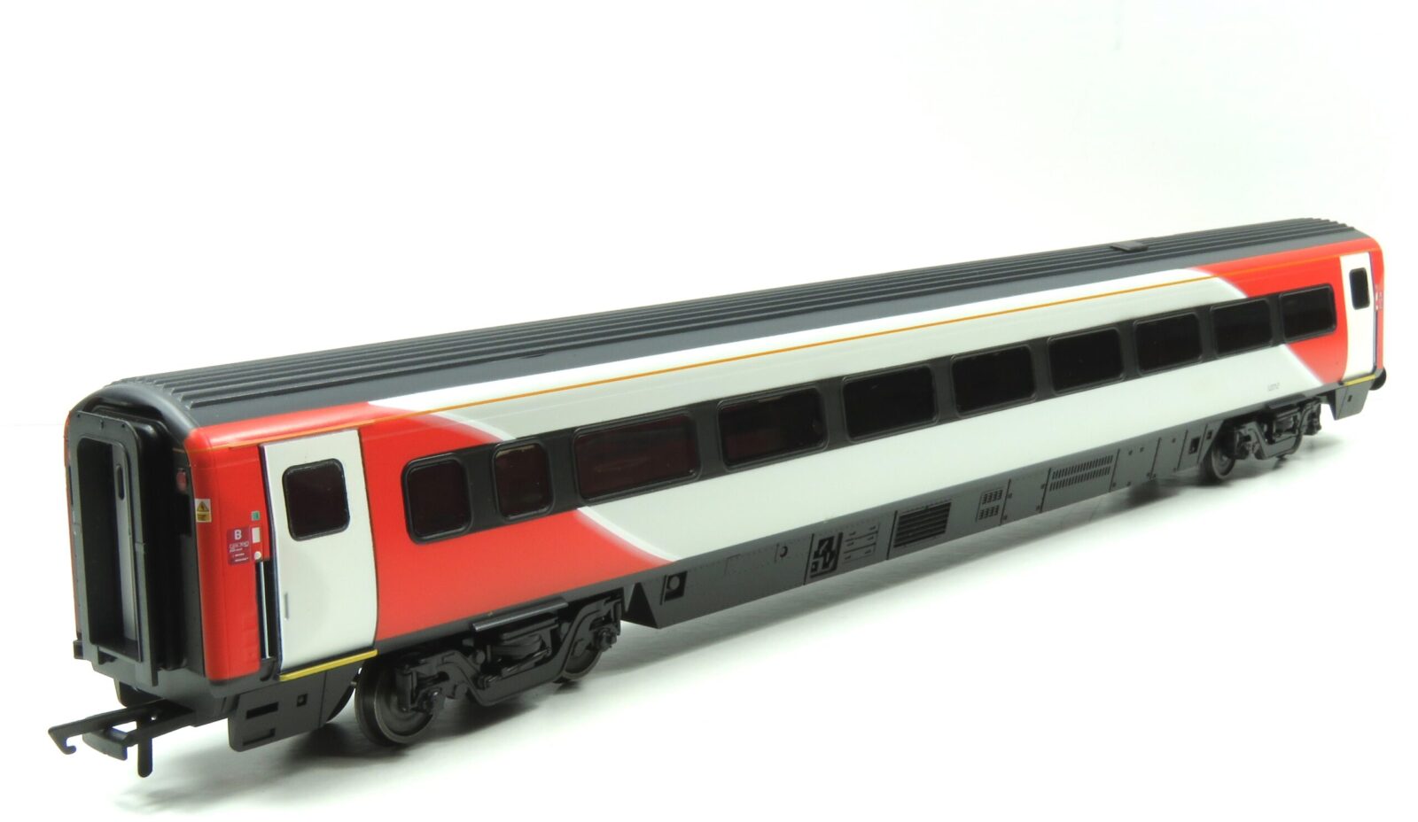 Hornby R40192 LNER, Mk4 Standard, TSOE 12212 Coach B OO Gauge