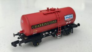 Revolution Trains 35t Class B Tanks N Gauge Charrington Red Livery 249 N35TB-102B
