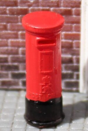 Gaugemaster Structures GM462 PILLAR BOXES 2PCS (PRE-BUILT) OO Gauge