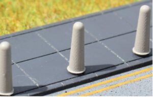 Gaugemaster Structures GM463 CONCRETE BOLLARDS 10PCS (PRE-BUILT) OO Gauge