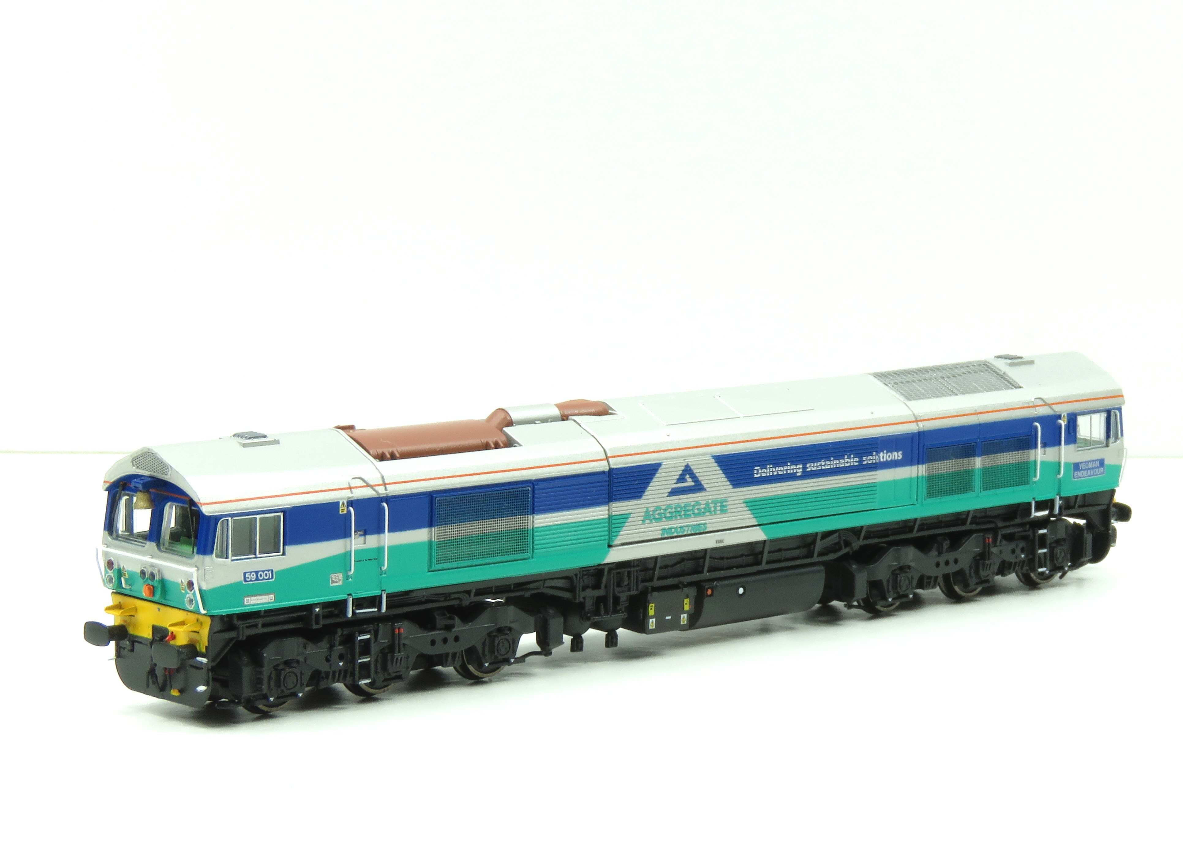 Revolution Trains RT-N59-AI-001DC Class 59 - 59/0 Aggregate Industries 59001 Yeoman Endeavour N Gauge DCC Ready