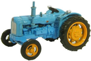 OXFORD DIECAST 76TRAC001 FORDSON TRACTOR BLUE  - OO gauge