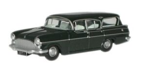 OXFORD DIECAST - NCFE003 VAUXHALL PA CRESTA FRIARY ESTATE IMP GRN QUEEN ELIZABETH - N gauge