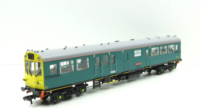 Revolution Trains Caroline Viridian Green OO Gauge