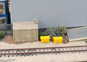 Gaugemaster Structures GM497 MODERN GRIT BOXES 3PCS (PRE-BUILT) OO Gauge
