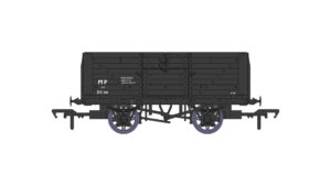 Rapido Trains UK 940031 - 8 Plank Wagon - Motive Power Department Black - OO Gauge
