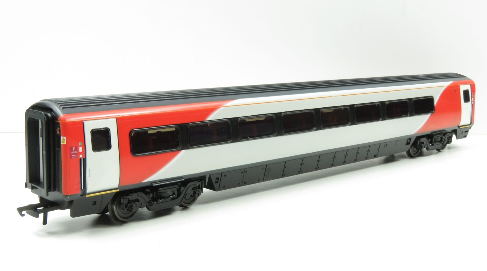 Hornby R40155 LNER, 12330 Mk4 Standard (Accessible Toilet), Coach F OO Gauge