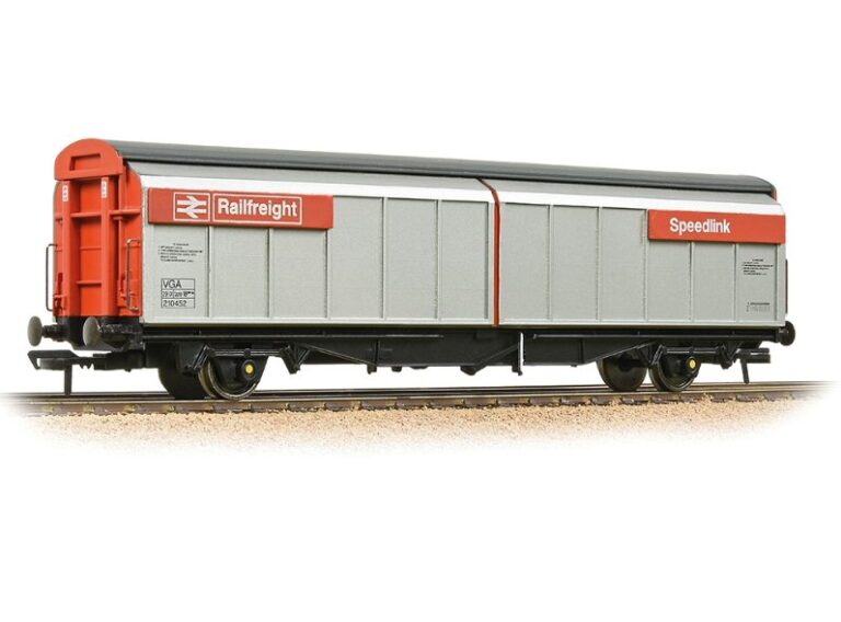 Bachmann 37-601C BR VGA Van BR Railfreight Red (Speedlink) OO Gauge ...