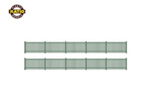 Peco - Ratio 431 Picket fencing, green (straight only) - OO Gauge