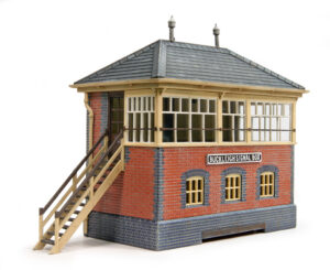 Peco - Ratio 552 GWR Brick Signal Box - OO Gauge