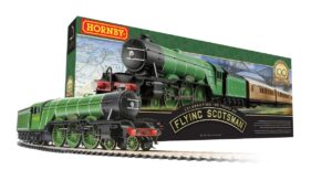 Hornby R1255M Flying Scotsman Train Set OO Gauge