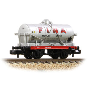Graham Farish 373-658 14T Tank Wagon 'Fina' Silver N Gauge