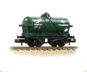 Graham Farish 373-659A 14T Tank Wagon 'Crossfield Chemicals' Green N Gauge