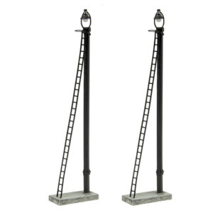 Bachmann Scenecraft 44-561 Wooden Post Yard Lamps (x2) OO Gauge