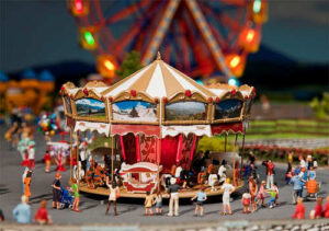 Faller - FA140316 - Childrens Merry Go Round Fairground Kit with Motor IV HO SCALE