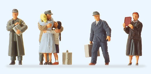 Preiser - PR10612 - Returnees (6) Exclusive Figure Set - Rainbow Railways