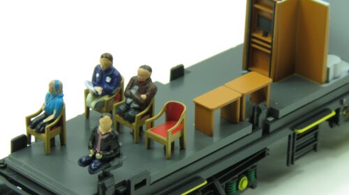Revolution OO-SGMIS-004 - Southern Region General Managers Inspection Saloon 975025 “Caroline” “Viridian” Green