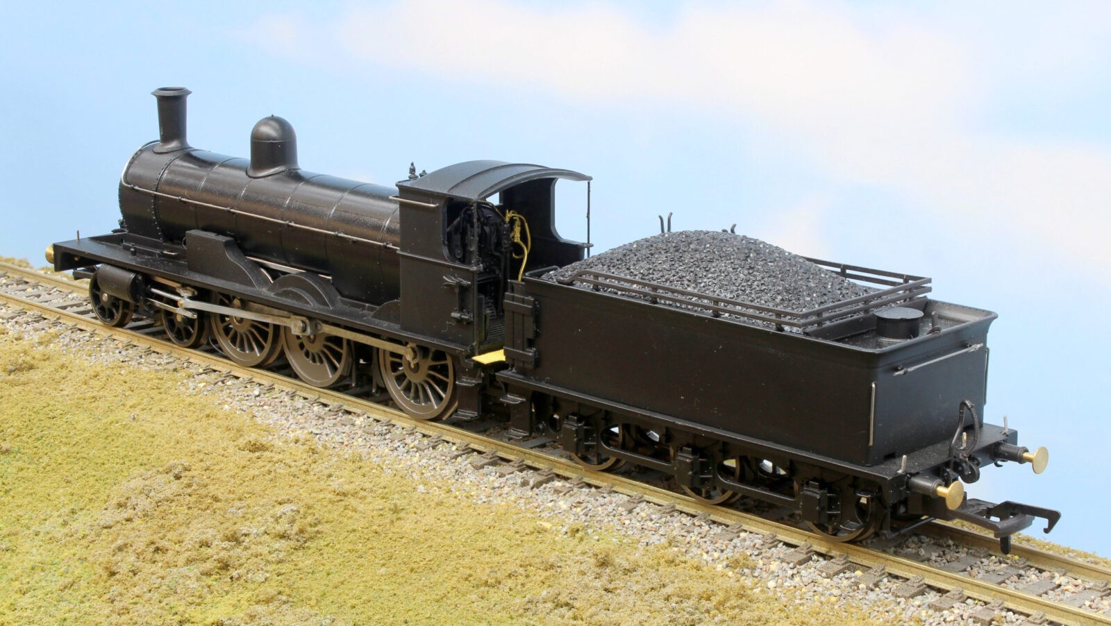 Rapido Trains 914504 Jones Goods No. 17920, LMS unlined black (early) - DCC SOUND OO Gauge