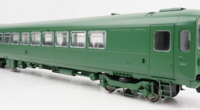 Heljan Class 153 - O Gauge