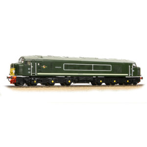 Bachmann Branchline 32-653 Class 44 Disc Headcode D2 'Helvellyn' BR Green (Small Yellow Panels) - OO Gauge
