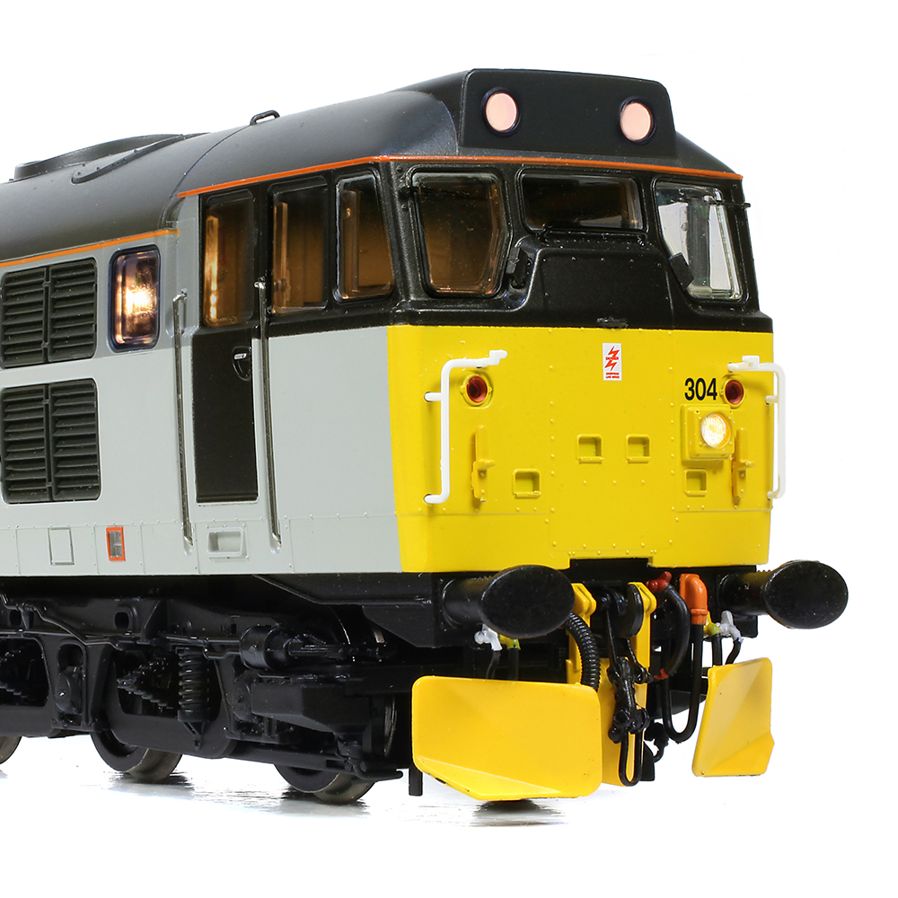 Bachmann Branchline 35-823A Class 31/1 Refurbished 31304 BR Railfreight Petroleum Sector - OO Gauge