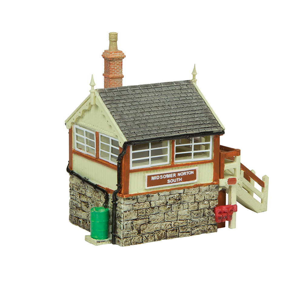 Graham Farish Scenecraft 42-0100C Midsomer Norton Signal Box Chocolate and Cream - N Gauge