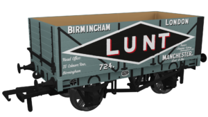 Rapido 967202 Lunt (7-plank, side and end doors) - OO Gauge