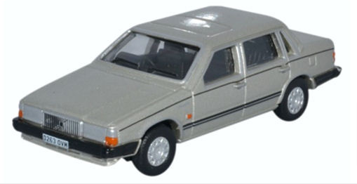 OXFORD DIECAST 76VO001 Volvo 760 Gold Metallic - OO Gauge
