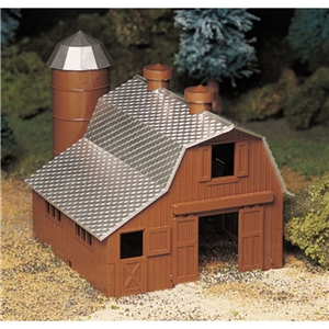 Bachmann USA - 45602 Dairy Barn - 1:48 Scale