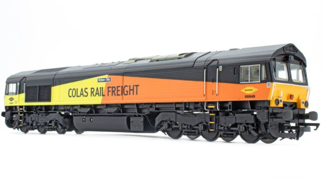Accurascale Class 66 OO Gauge