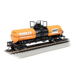chemicaltankcar hookerchemicals large jpg