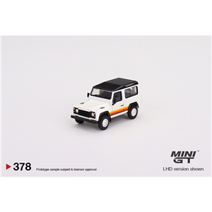 mgt rlandroverdefenderwagonwhiterhd large jpg