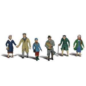 Woodland Scenics - WA1900 HO Couples In Coats - 1:87 Scale