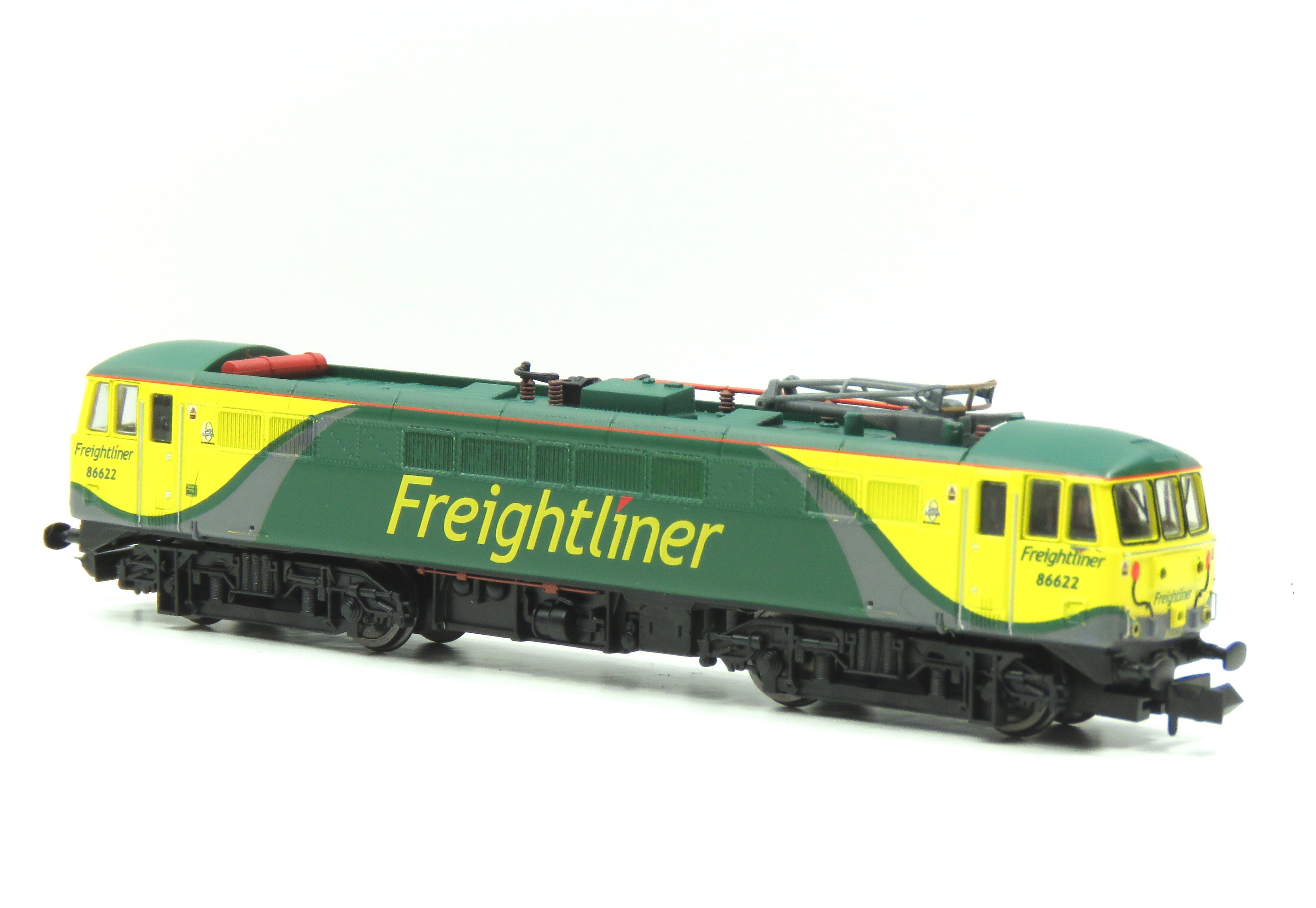 Dapol 2D-026-008 Class 86 - 86622 in Freightliner Powerhaul Livery N Gauge