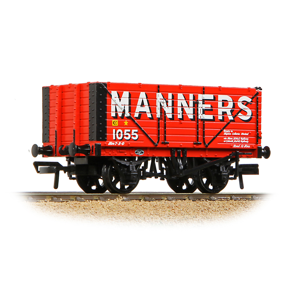 Bachmann 37-136 8 Plank End Door Wagon 'Manners' Red - OO Gauge - Image 2
