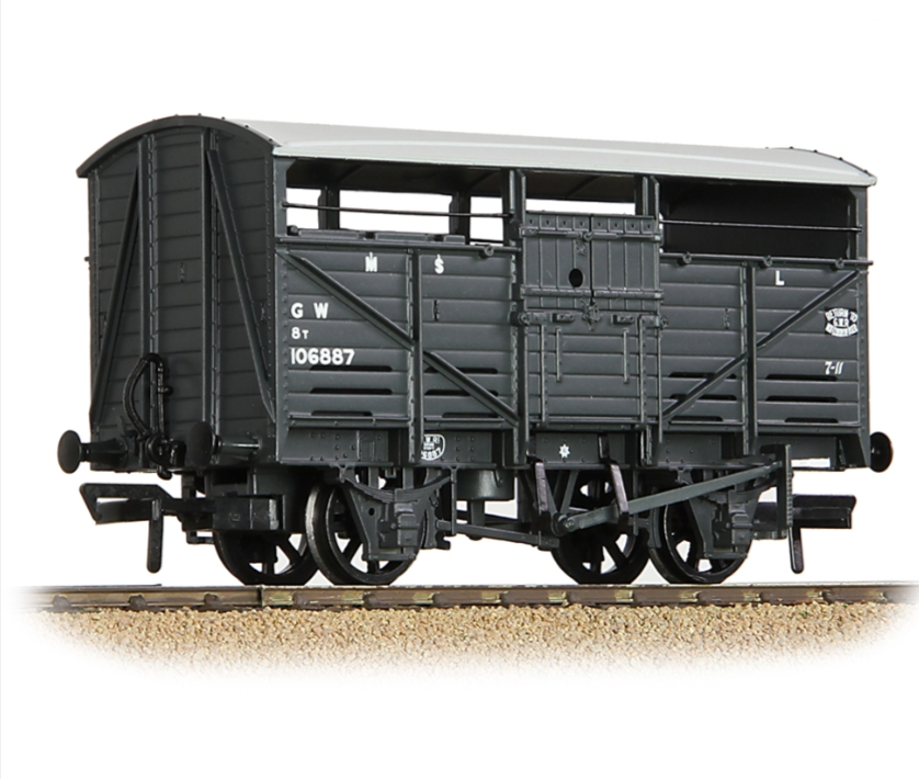 Bachmann 37-711D 8T Cattle Wagon GWR Grey OO Gauge - Rainbow Railways