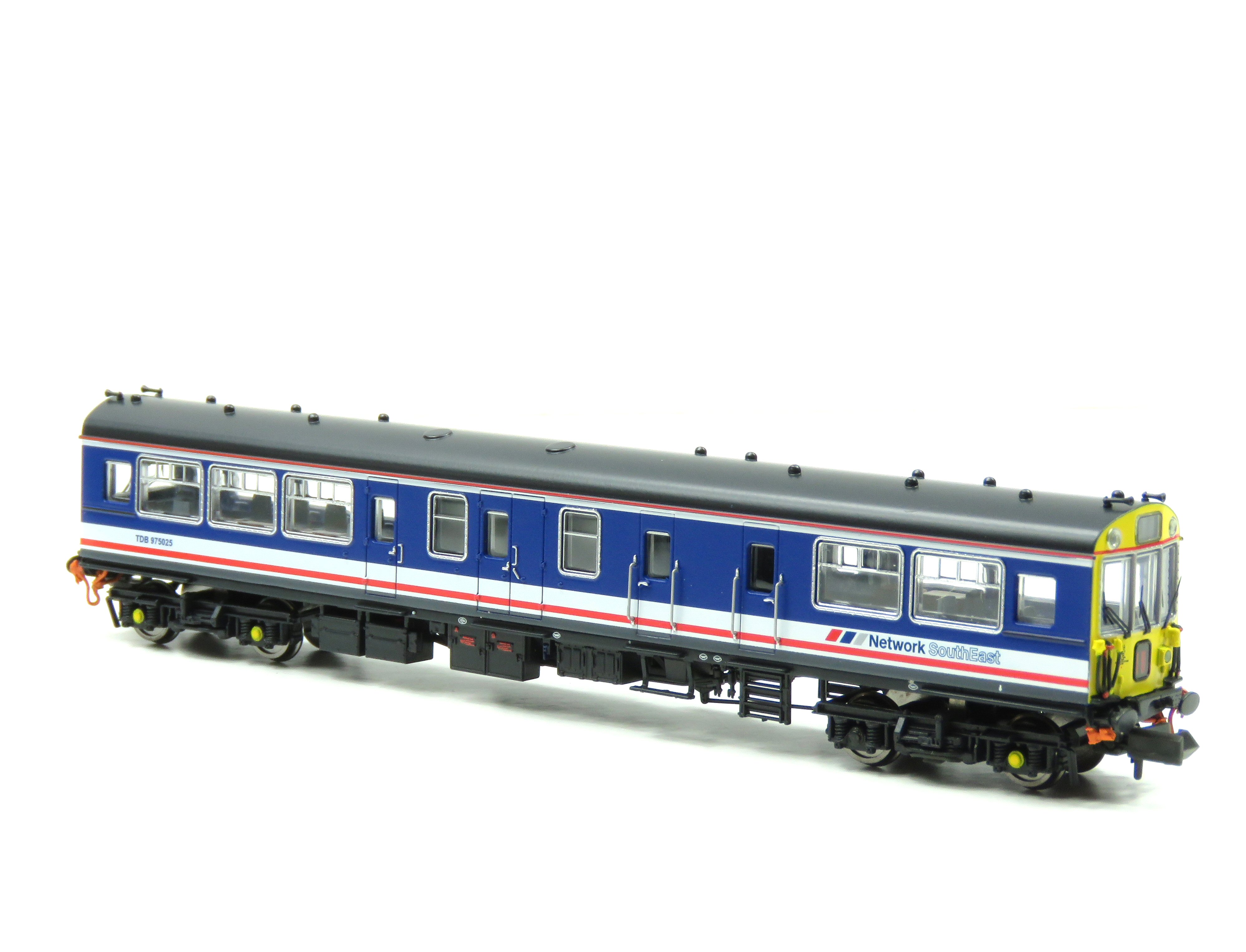 Revolution Trains N-SGMIS-002- Inspection Saloon 975025 “Caroline” Network South East LIVERY N Gauge