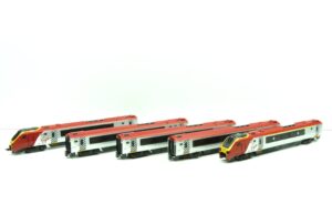 Dapol 2D-023-001 Class 221 Virgin Original Livery 5 Car Set 221108 N Gauge