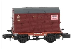 Graham Farish 377-2023K Conflat Wagon BR Bauxite (Early) with ‘Patons’ BD Container N Gauge