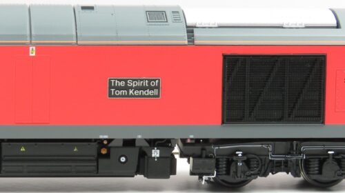 CAVALEX MODELS RR60007 Class 60, 60007 - 'Switch on to Safety' DB Cargo Livery - The Spirit of Tom Kendell - OO Gauge - DCC Ready