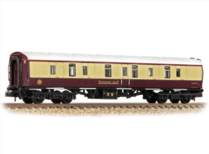 Graham Farish 374-040K BR Mk1 BG Full Brake Northern Belle Maroon & Cream - N Gauge
