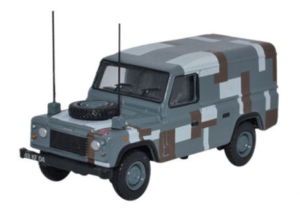OXFORD DIECAST 76DEF012 Land Rover Defender Berlin Scheme - OO gauge