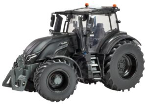Britains BRI 43309 Valtra Q 305 Tractor -  1:32 Scale