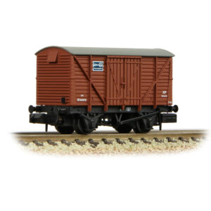 Graham Farish 373-705A BR 12T Vent. Van Planked Sides BR Bauxite (Early) 'ICI Fertilizer' - N Gauge
