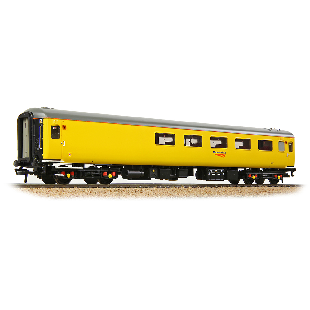 Bachmann 39-689 BR Mk2F ex-RFB Staff Coach Network Rail Yellow - OO Gauge