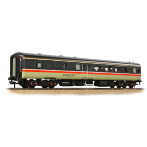 Bachmann 39-702A BR Mk2F BSO Brake Second Open BR InterCity (Swallow) - OO Gauge