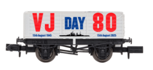 Dapol 2F-071-103 - 7 Plank Wagon VJ Day NAVY 80th Anniversary Weathered - N Gauge